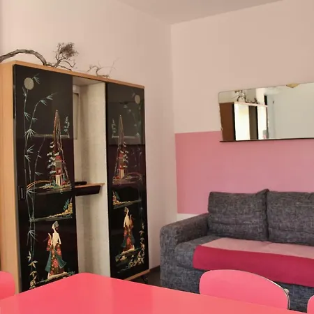 Con Terrazza Panoramica In Marina. Apartment
