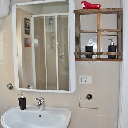 Con Terrazza Panoramica In Marina. Apartamento