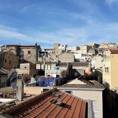 Con Terrazza Panoramica In Marina. *