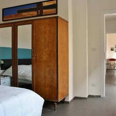 Con Terrazza Panoramica In Marina. Apartamento Cagliari