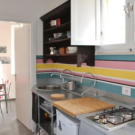 Con Terrazza Panoramica In Marina. Apartamento *